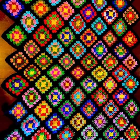 Granny Square Afghan ~ Vintage ~ 1970s ~ Throw Blanket ~ Handmade ~ Beautiful - Picture 11 of 16